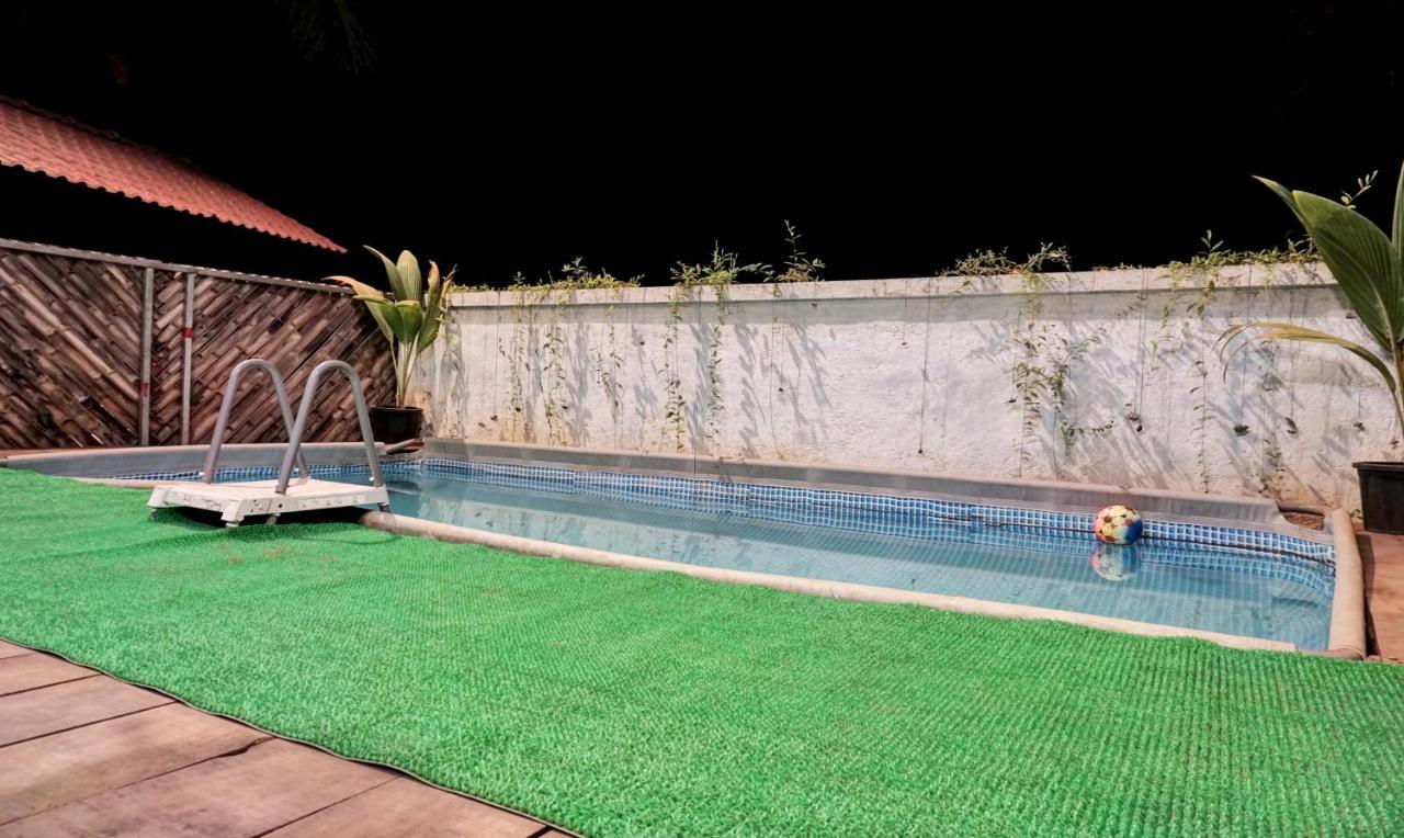 Mazzo Residency Acomodação com café da manhã Nāgaon Exterior foto
